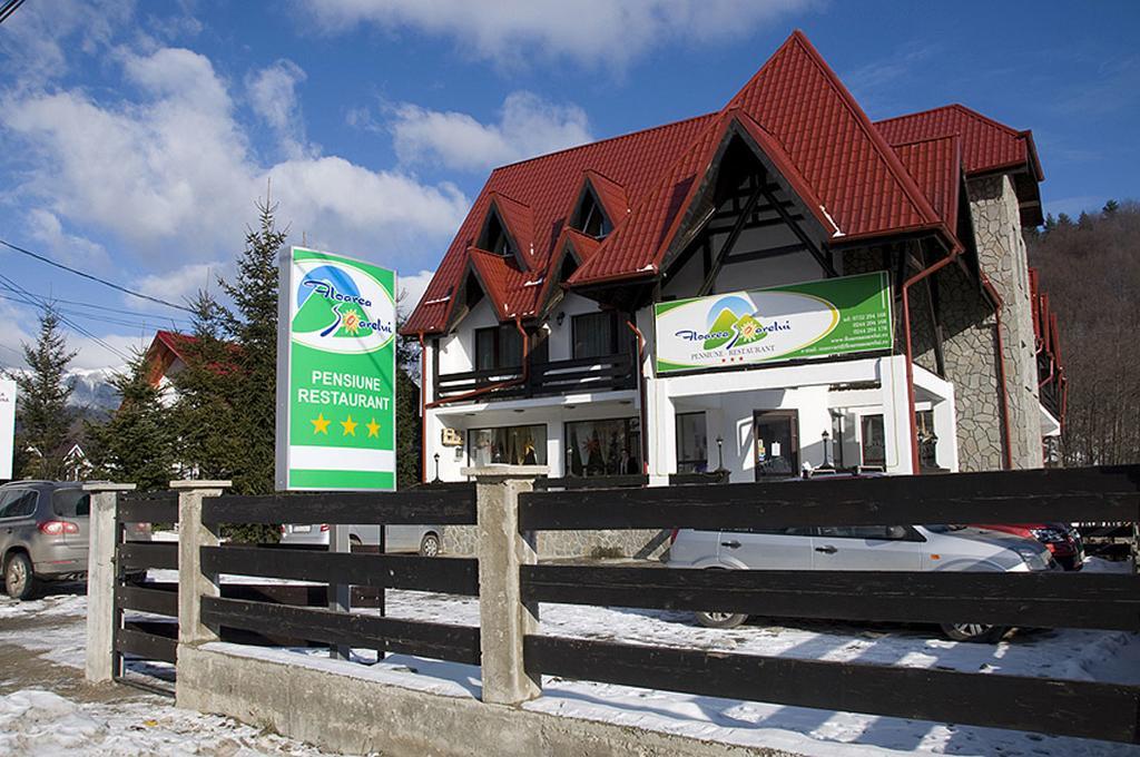 Floarea Soarelui Hotel Cheia  Exterior photo